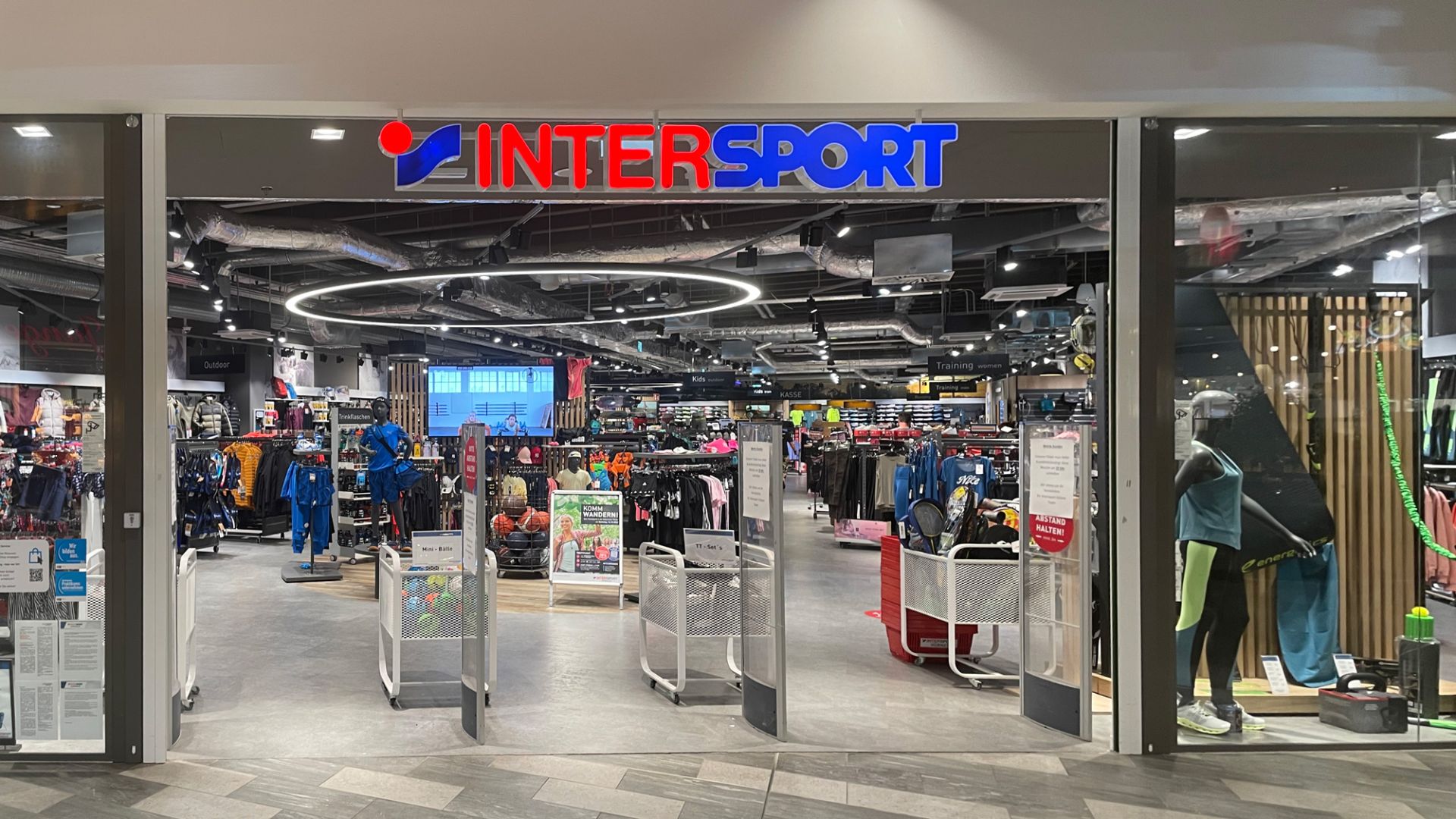 Intersport Hübner im Havelpark Dallgow-Döberitz | Döberitzer Weg 3, 14624 Dallgow-Döberitz